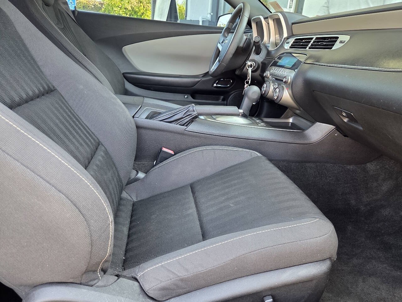 Used 2015 Chevrolet Camaro LS RWD image 31