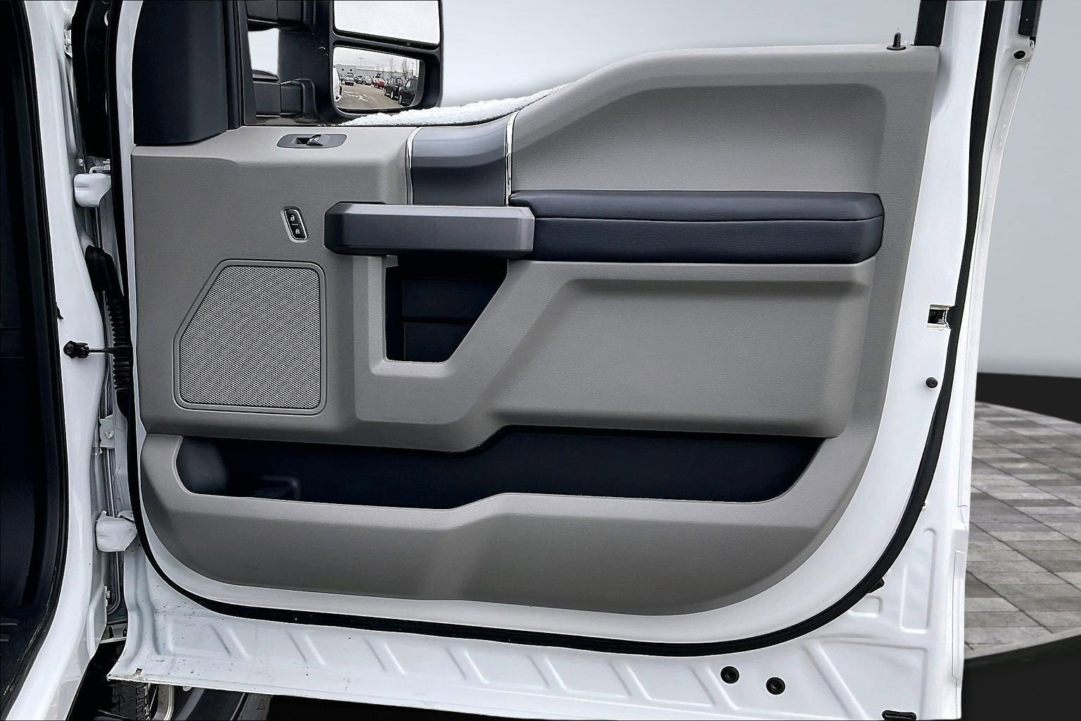 Used 2019 Ford F250 XLT w/ XLT Premium Package image 17