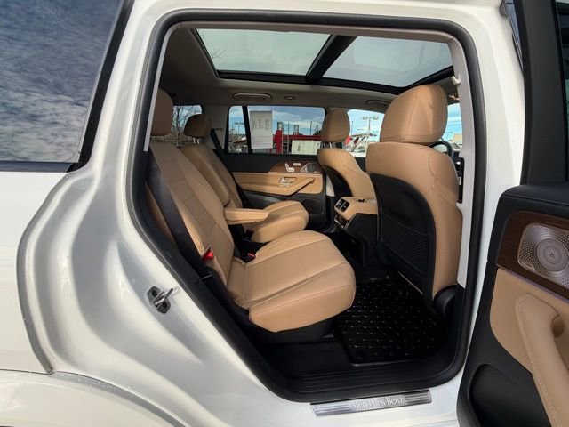 Used 2024 Mercedes-Benz GLS 450 4MATIC image 40