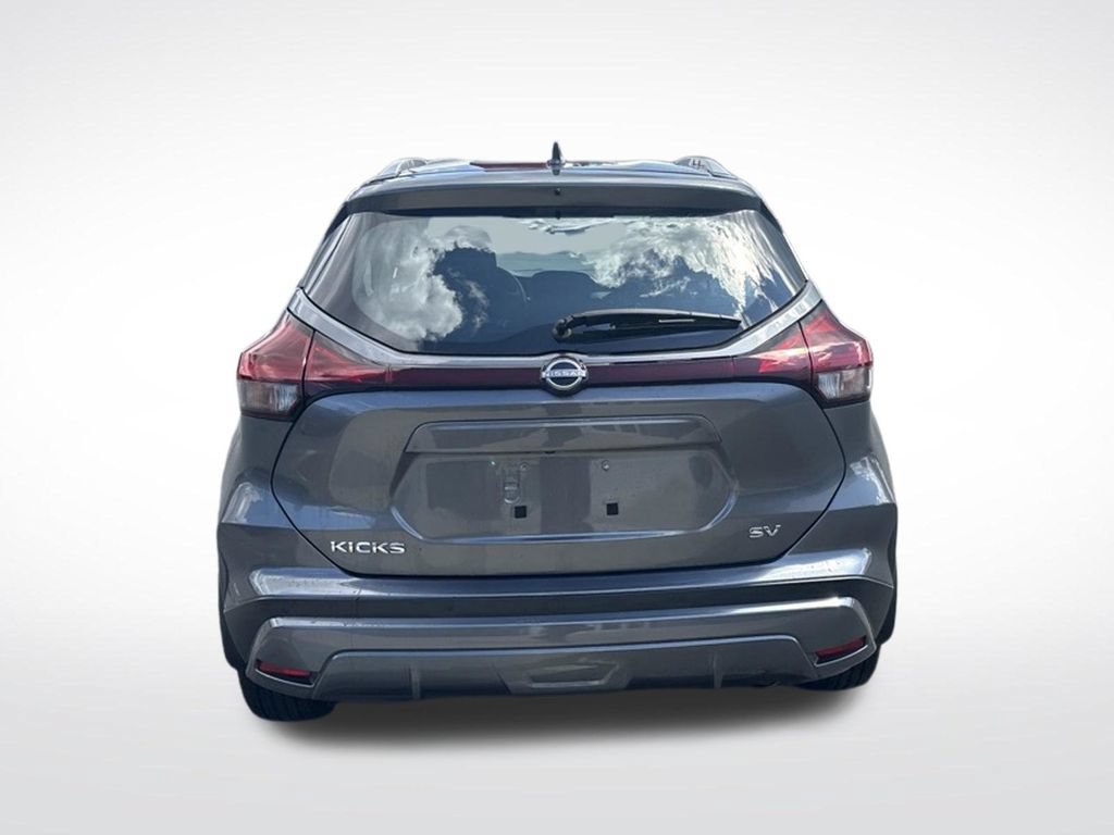 Used 2023 Nissan Kicks SV FWD image 6
