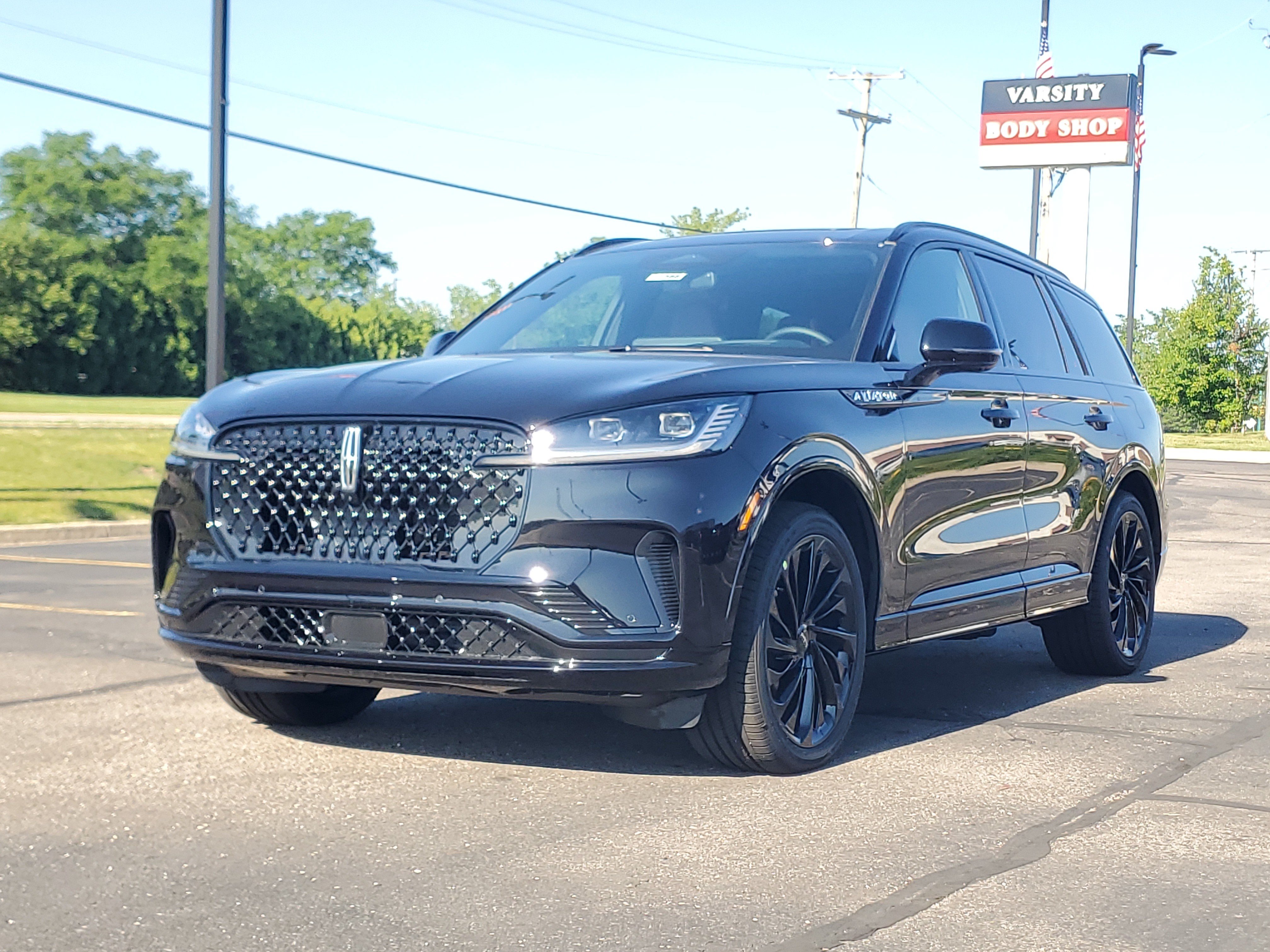 New 2026 Lincoln Aviator Reserve AWD/4WD image 2
