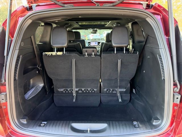Used 2023 Chrysler Pacifica Limited w/ S Appearance Package image 27