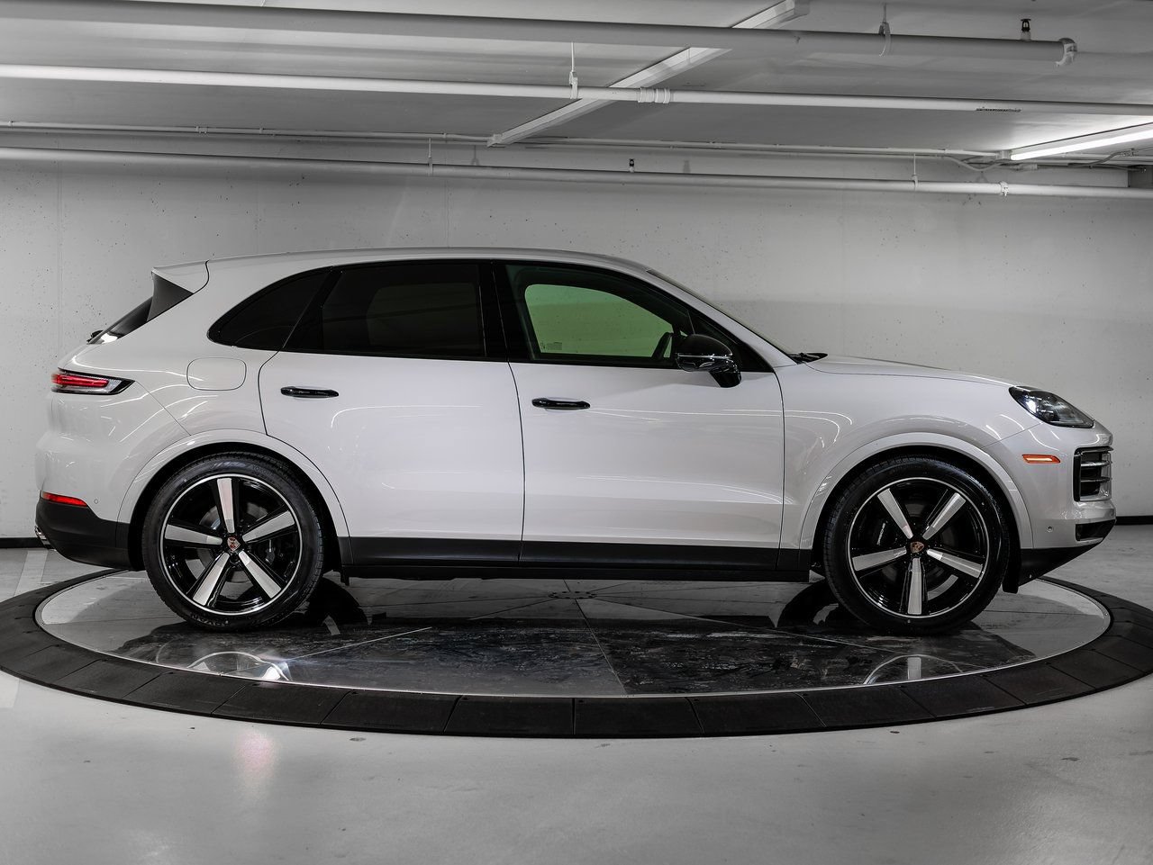 New 2026 Porsche Cayenne AWD/4WD image 8