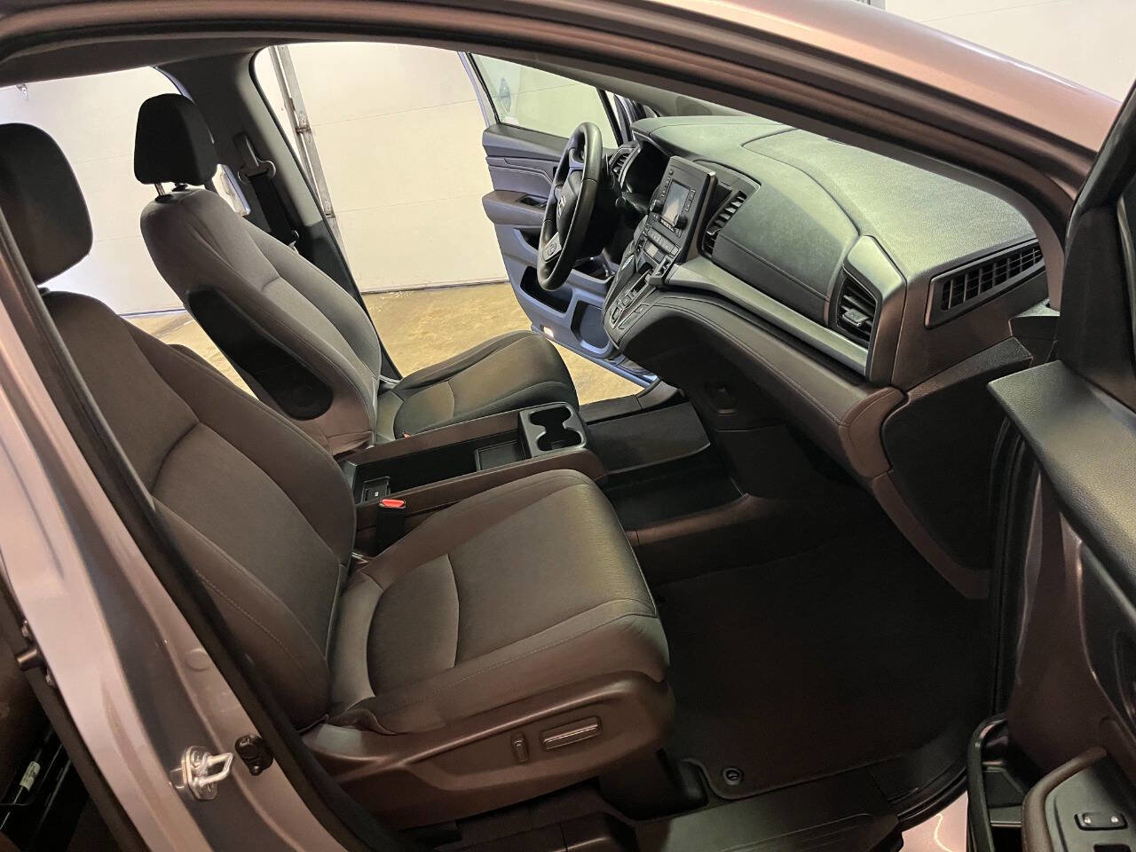 Used 2022 Honda Odyssey LX image 5