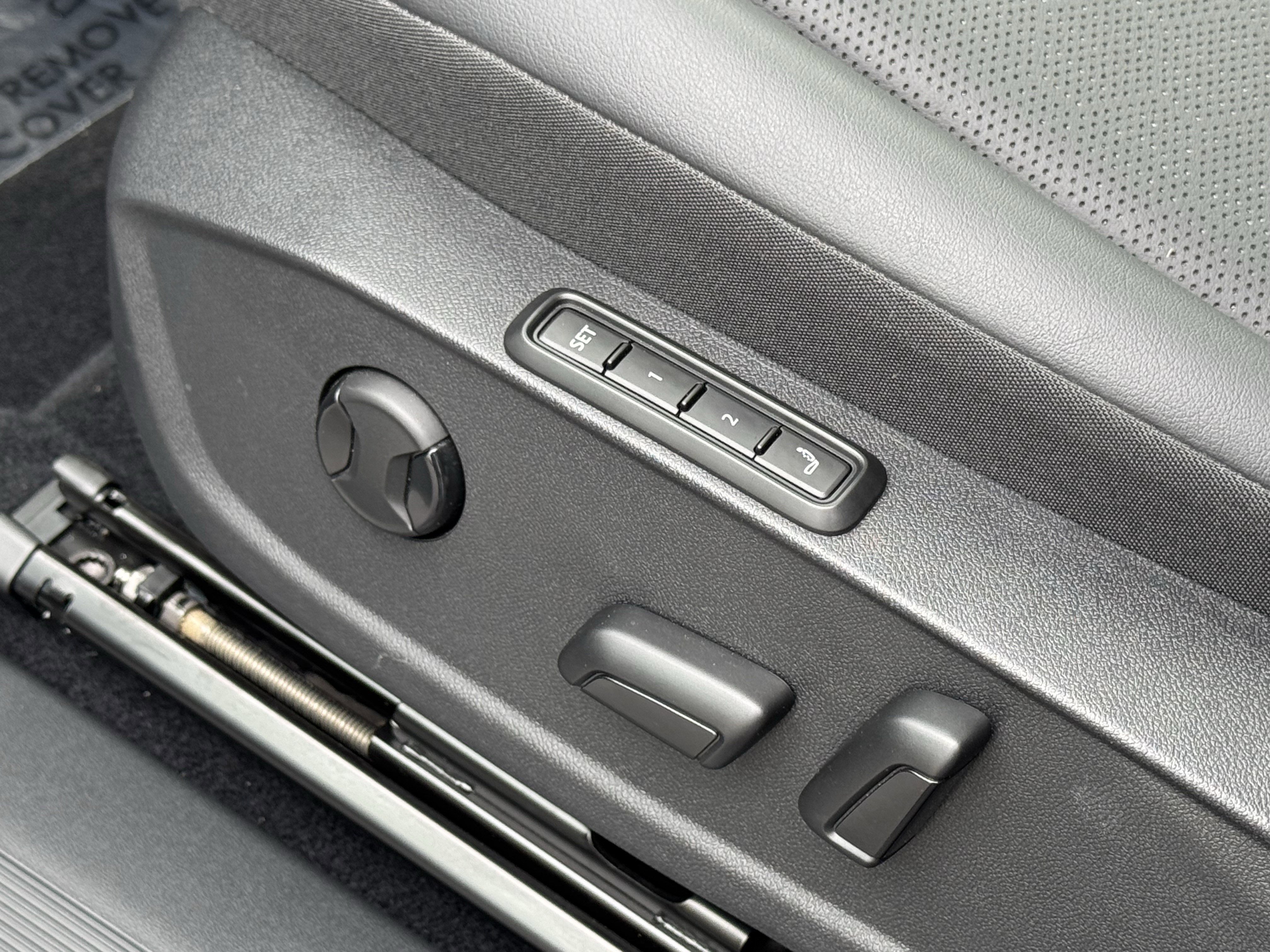 Used 2021 Volkswagen ID.4 Pro S image 17