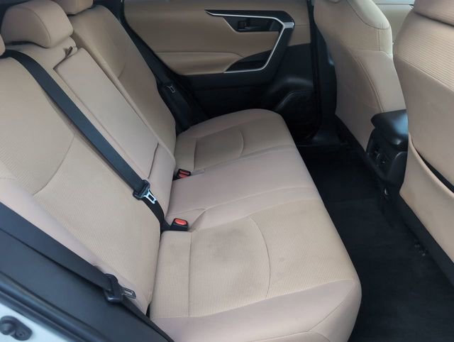Used 2022 Toyota RAV4 LE AWD/4WD image 24