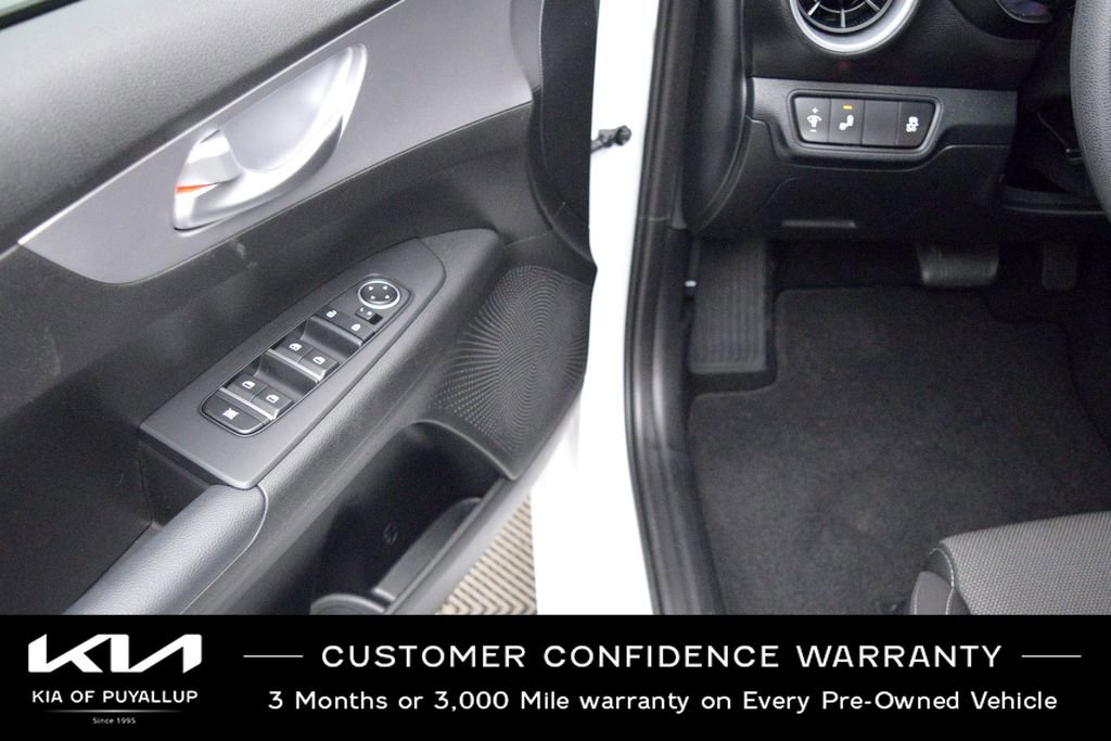 Used 2023 Kia Forte LXS w/ LXS Technology Package image 27