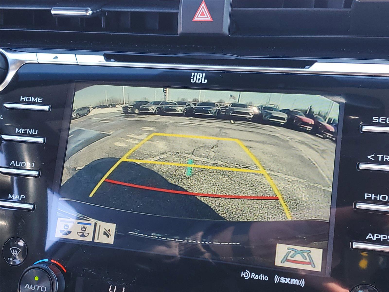 Used 2019 Toyota Camry XLE image 28