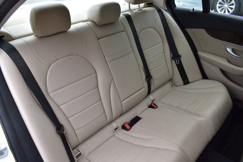 Used 2015 Mercedes-Benz C 300 Sedan image 25