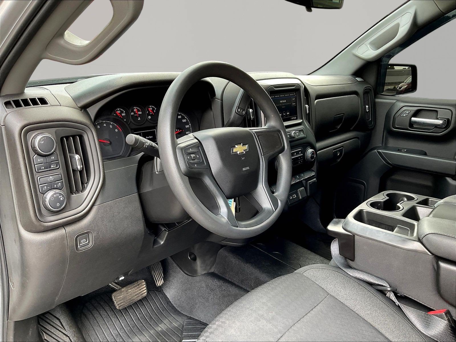 Used 2022 Chevrolet Silverado 1500 Custom AWD/4WD image 17