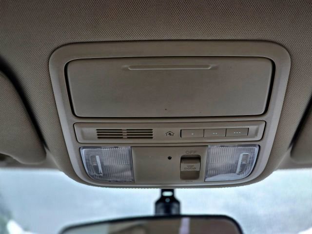 Used 2016 Honda Odyssey SE image 25