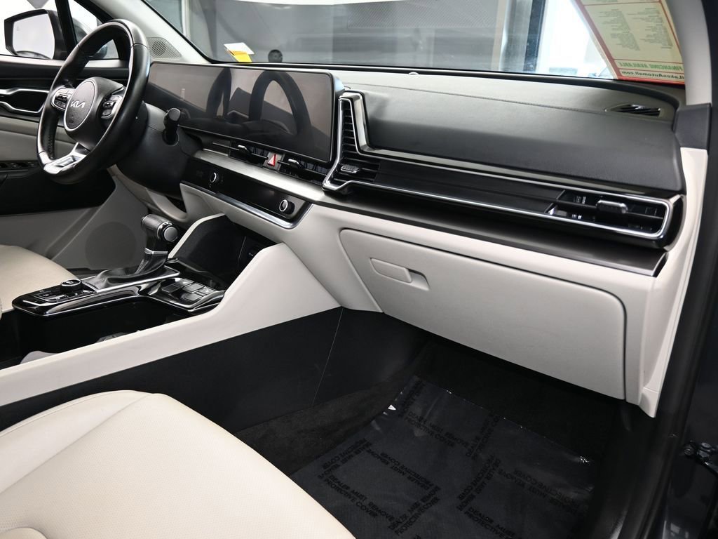 Used 2024 Kia Sportage EX image 48