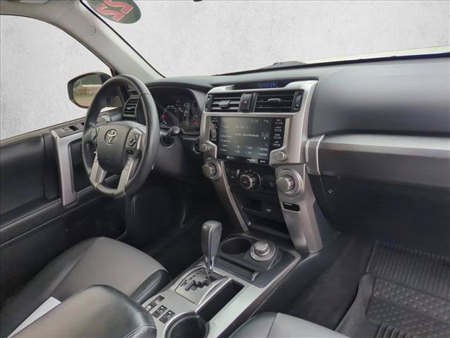 Used 2022 Toyota 4Runner SR5 Premium w/ Moonroof Package AWD/4WD image 24