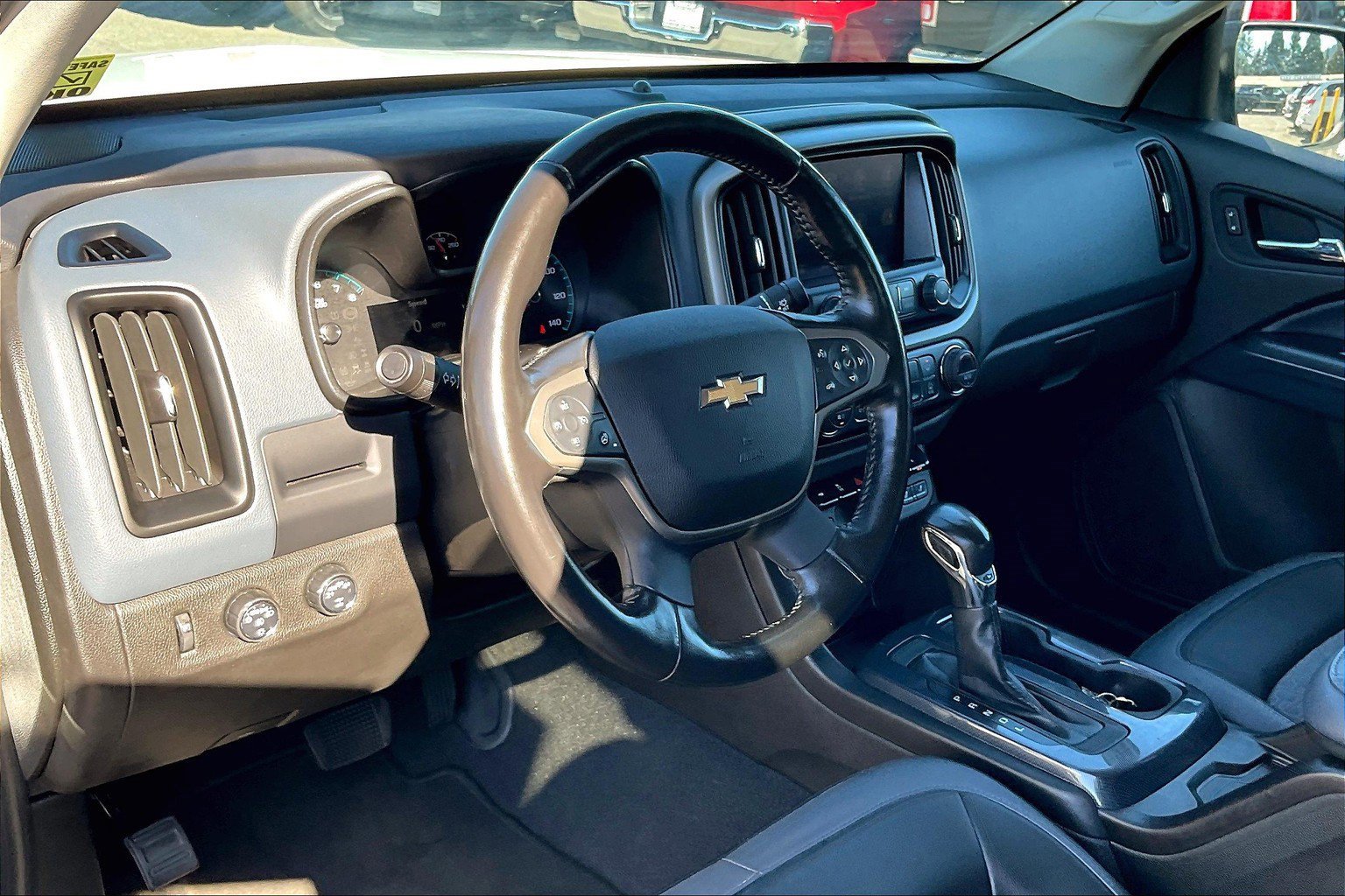 Used 2022 Chevrolet Colorado Z71 image 13