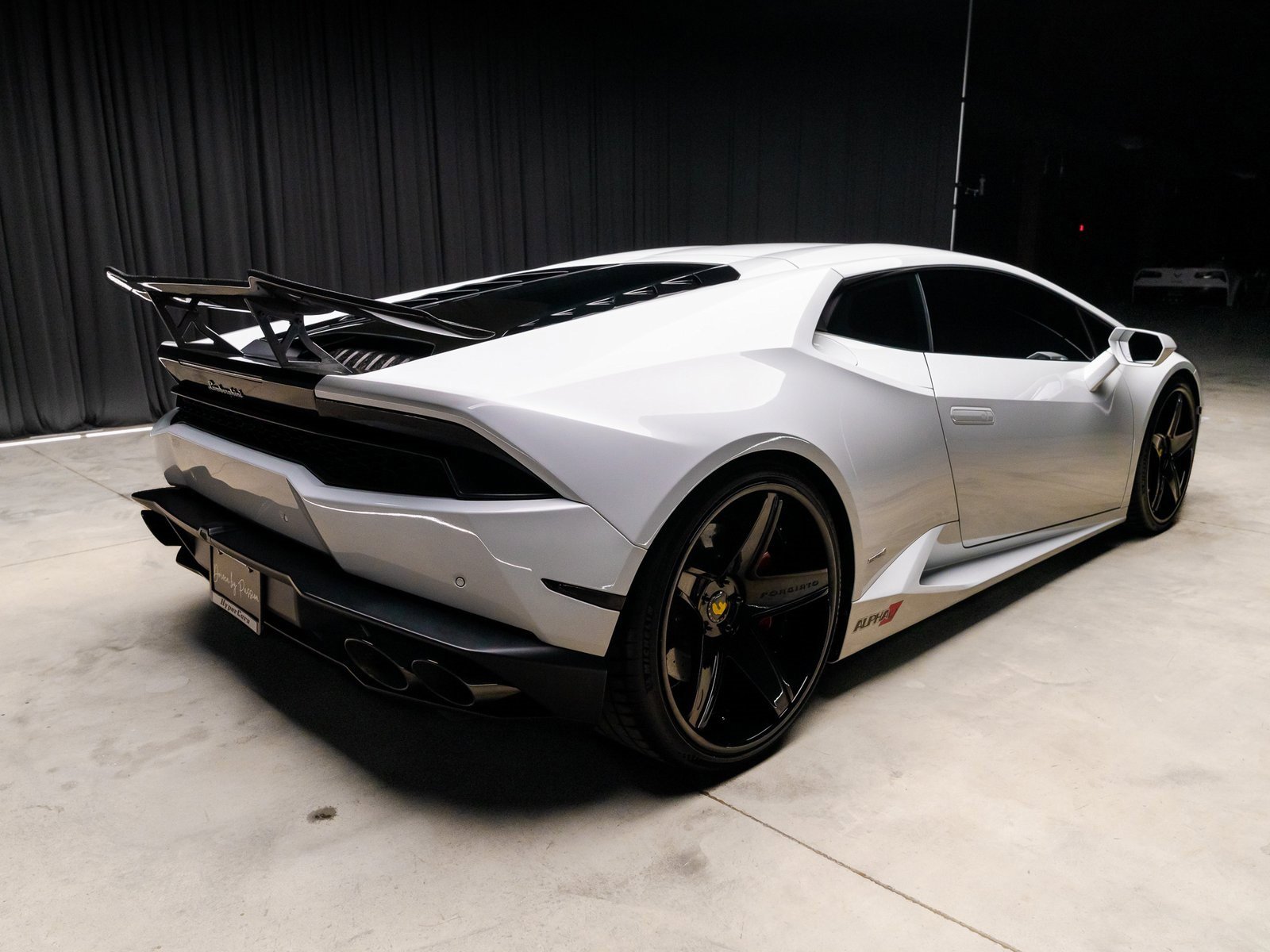 Used 2015 Lamborghini Huracan LP 610-4 image 15