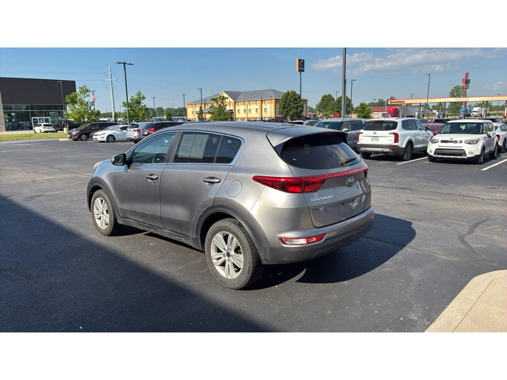 Used 2018 Kia Sportage LX FWD image 4