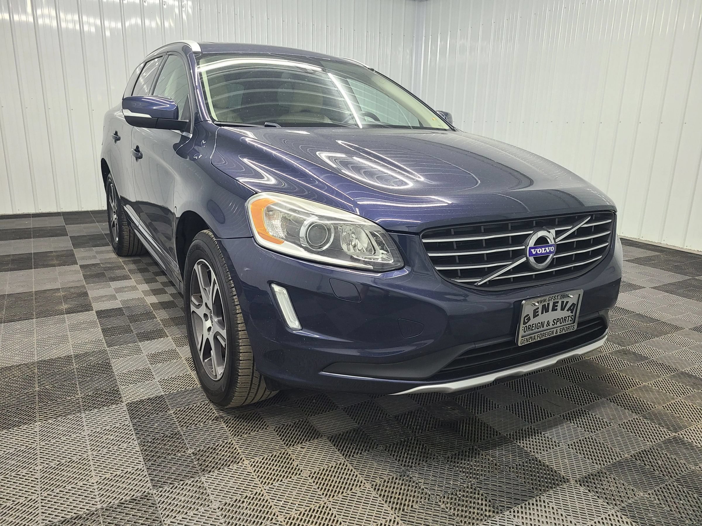 Used 2014 Volvo XC60 T6 AWD/4WD image 14
