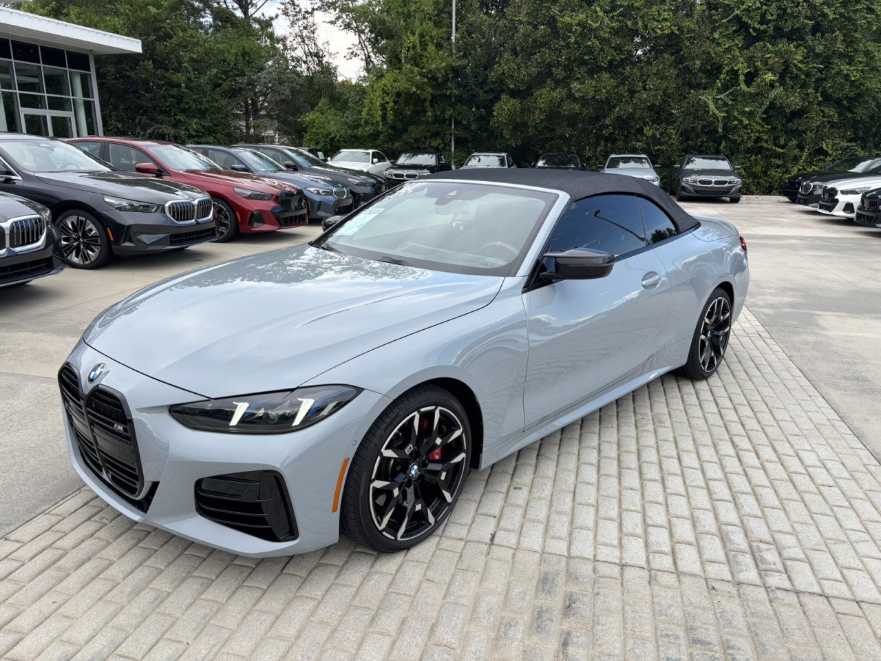Used 2025 BMW 440i xDrive Convertible w/ Premium Package AWD/4WD image 34