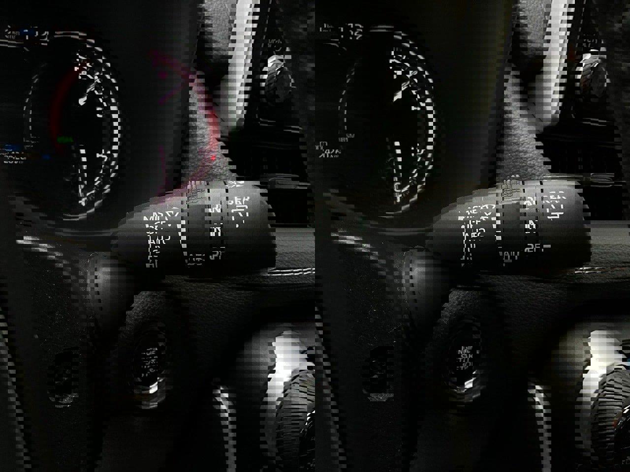 Used 2024 Toyota RAV4 XLE image 37