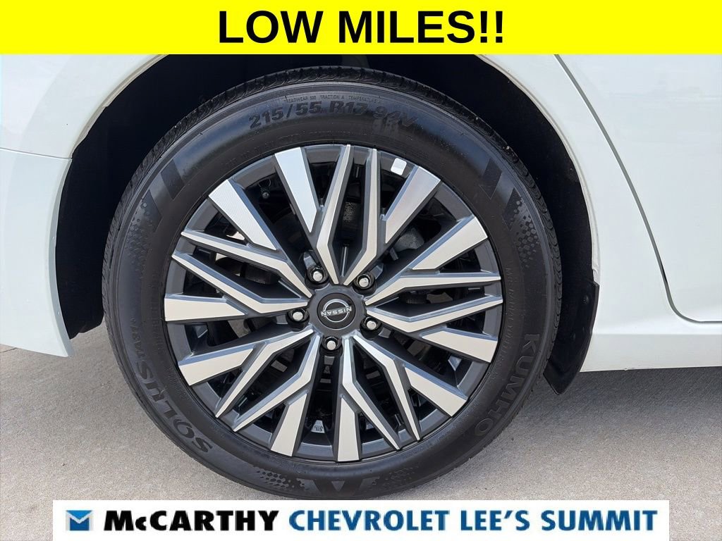 Used 2025 Nissan Altima 2.5 SV image 16