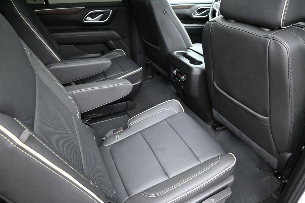 Used 2024 Chevrolet Tahoe Premier AWD/4WD image 35
