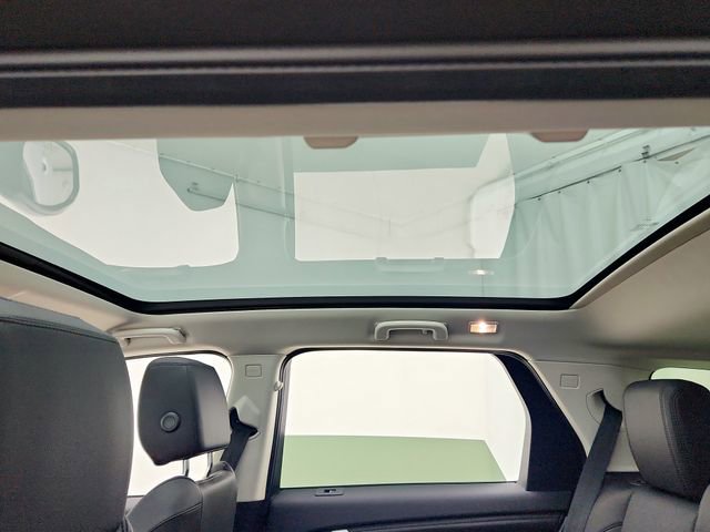 Certified 2025 Land Rover Discovery Sport S image 22