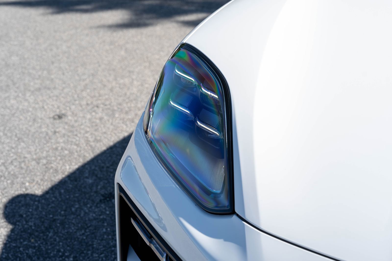 Certified 2025 Porsche Cayenne E-Hybrid w/ Premium Package Plus image 17