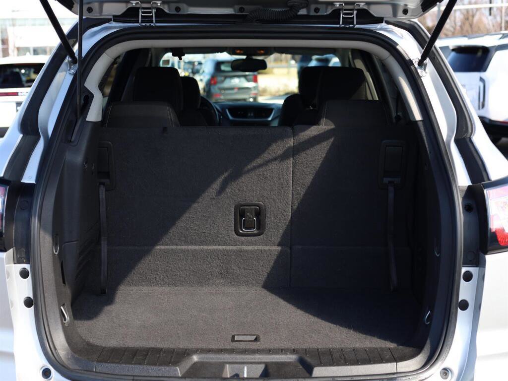 Used 2016 Chevrolet Traverse LT image 24