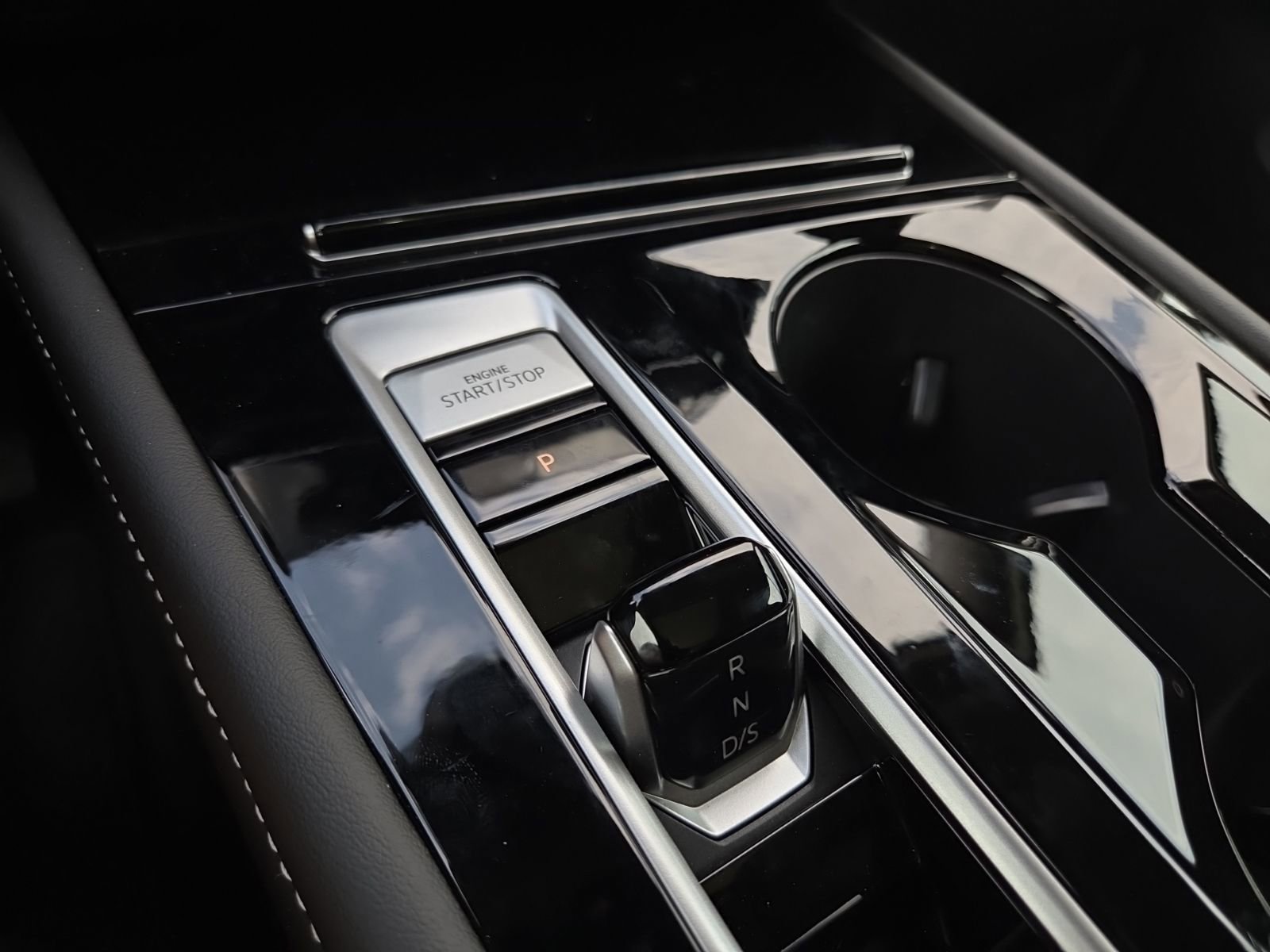 New 2026 Volkswagen Atlas SEL image 25