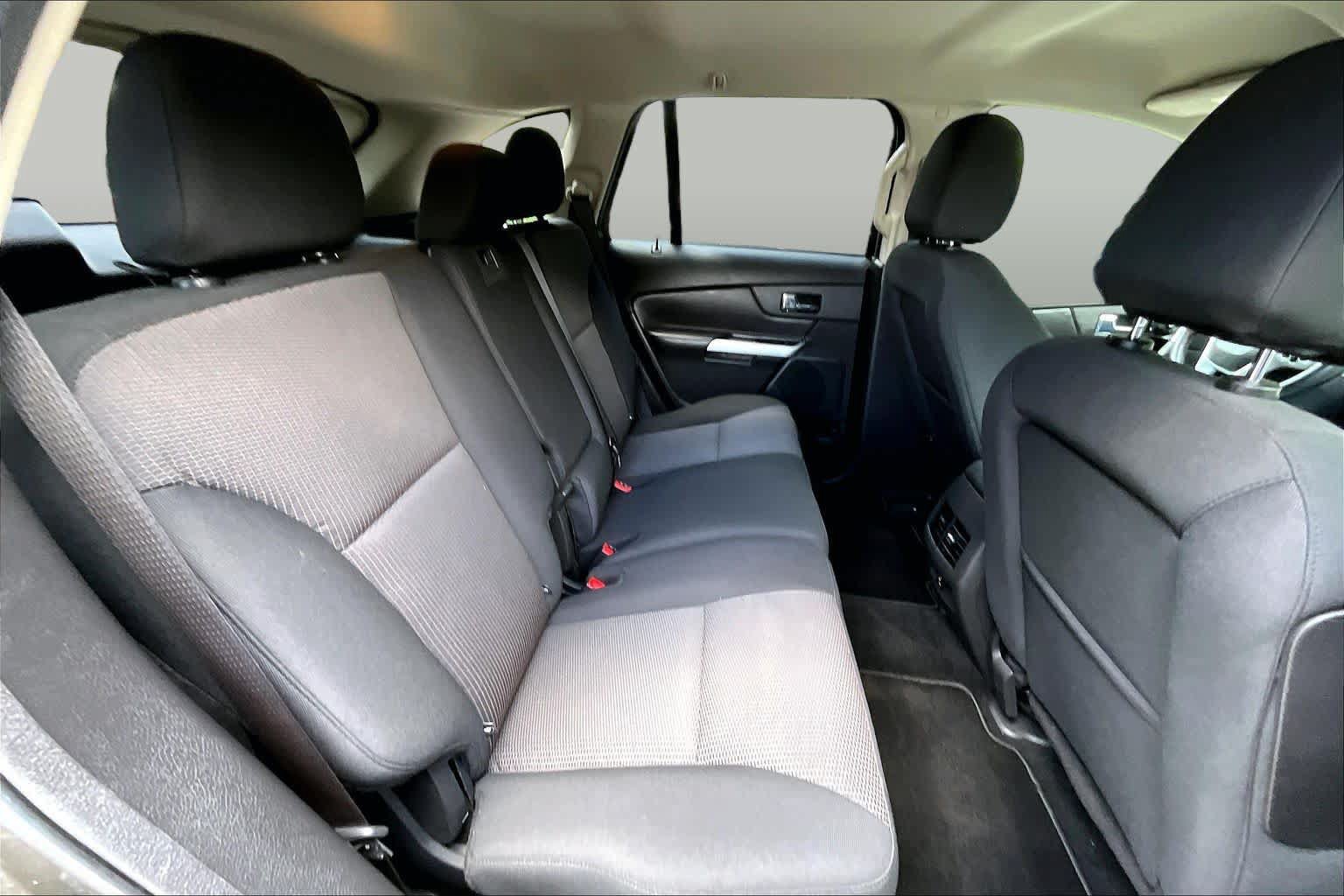 Used 2013 Ford Edge SEL FWD image 20