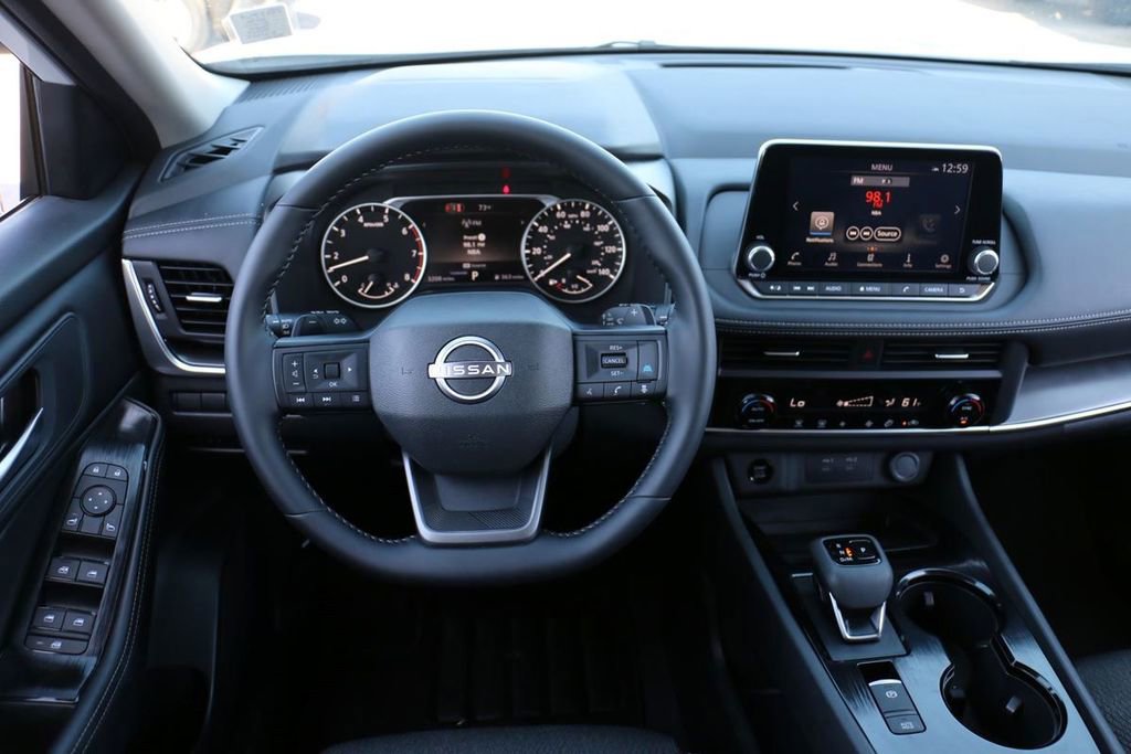 Used 2026 Nissan Rogue SV FWD image 22