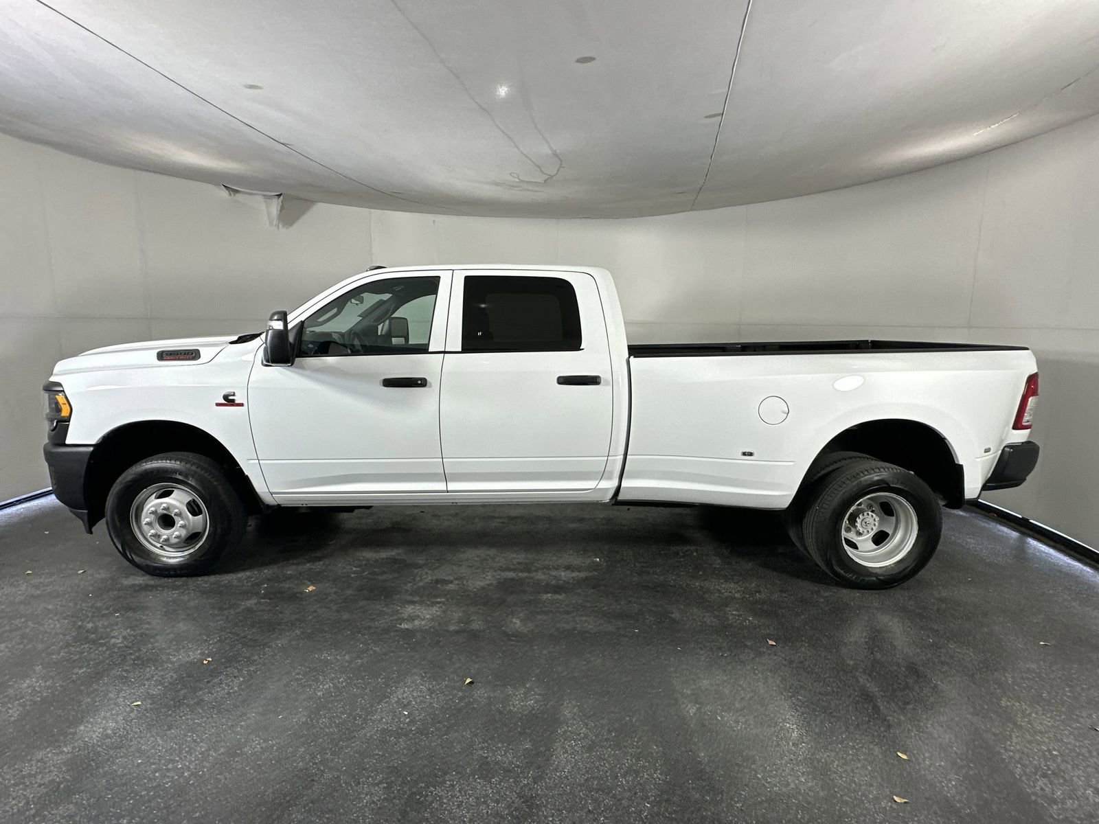 Used 2023 RAM 3500 Tradesman image 5