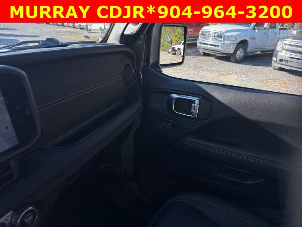 Certified 2025 Jeep Wrangler Unlimited Rubicon 392 image 28