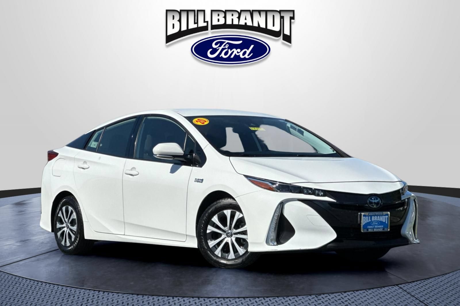 Used 2020 Toyota Prius Prime LE FWD image 1