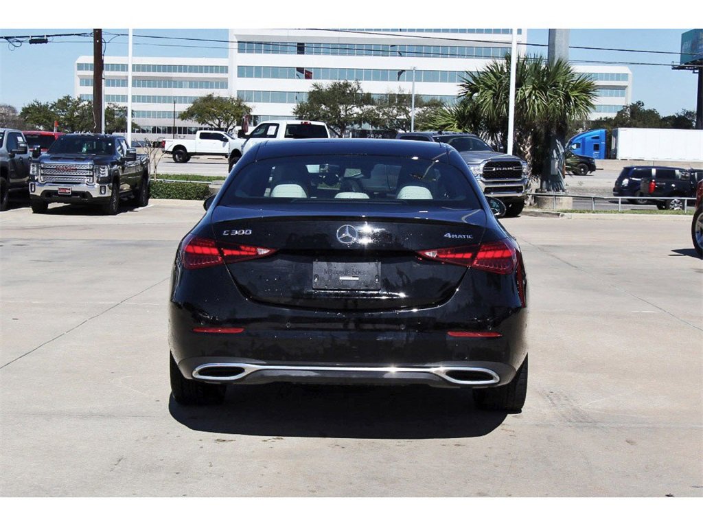 Used 2023 Mercedes-Benz C 300 4MATIC Sedan image 5