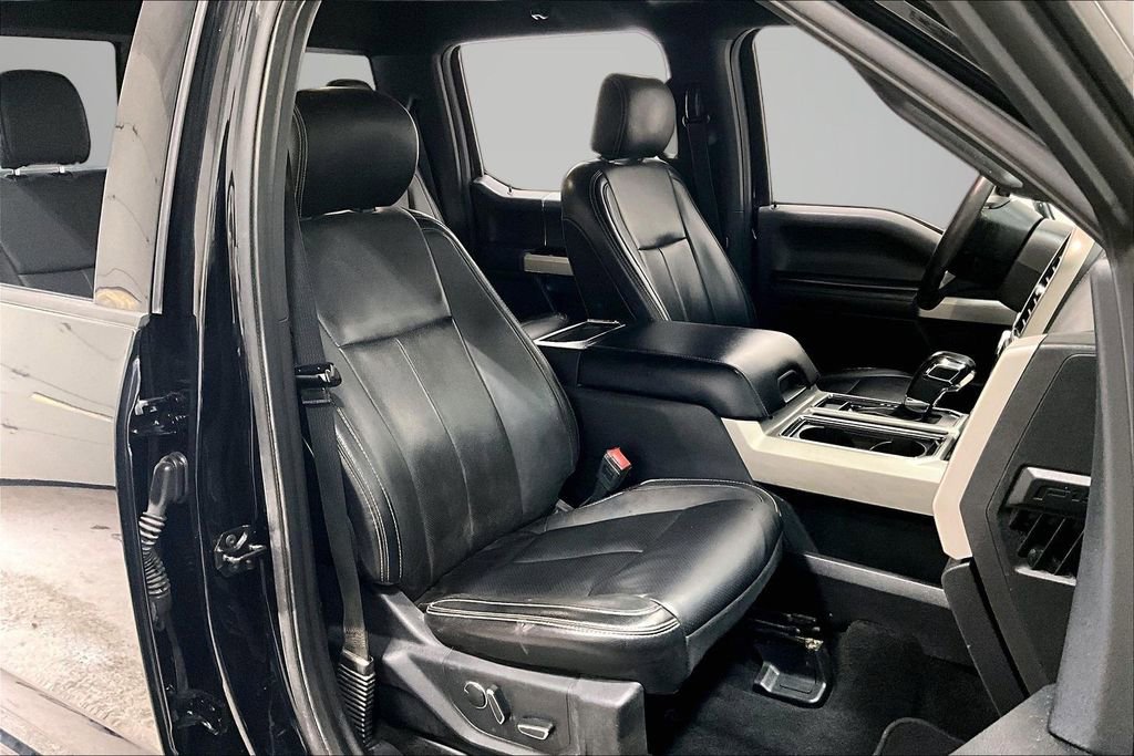 Used 2018 Ford F150 Lariat w/ Equipment Group 502A Luxury image 28