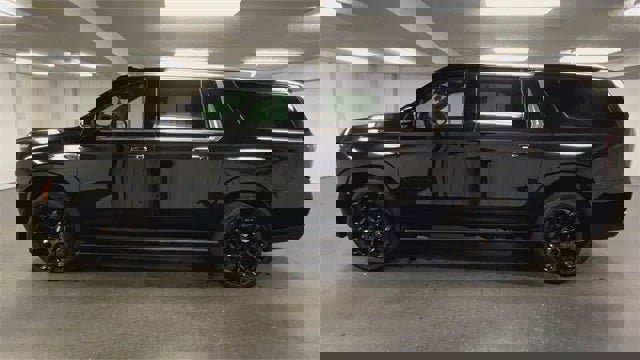 Certified 2025 Chevrolet Suburban High Country image 41