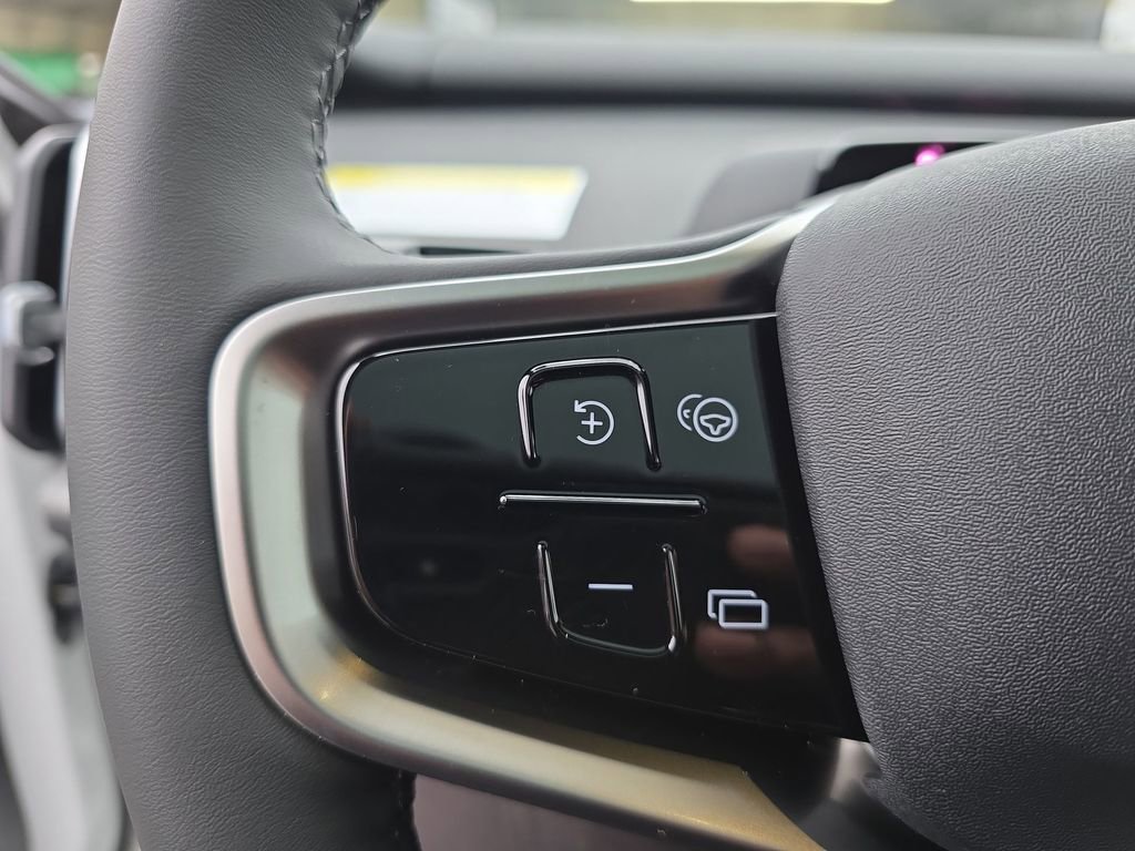 New 2025 Volvo EX30 Plus w/ Protection Package Premier image 25