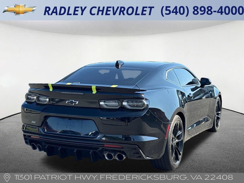 Used 2021 Chevrolet Camaro SS RWD image 17
