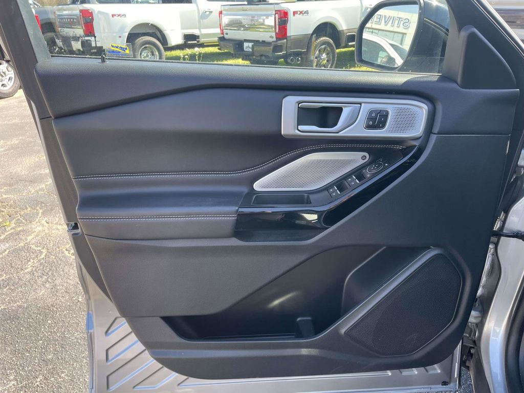 Certified 2023 Ford Explorer ST w/ Equipment Group 401A image 15