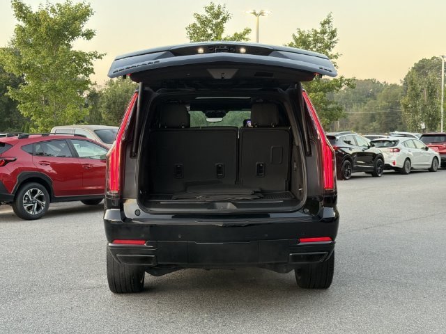Used 2025 Cadillac Escalade Sport Platinum w/ LPO, ONYX Package AWD/4WD image 15