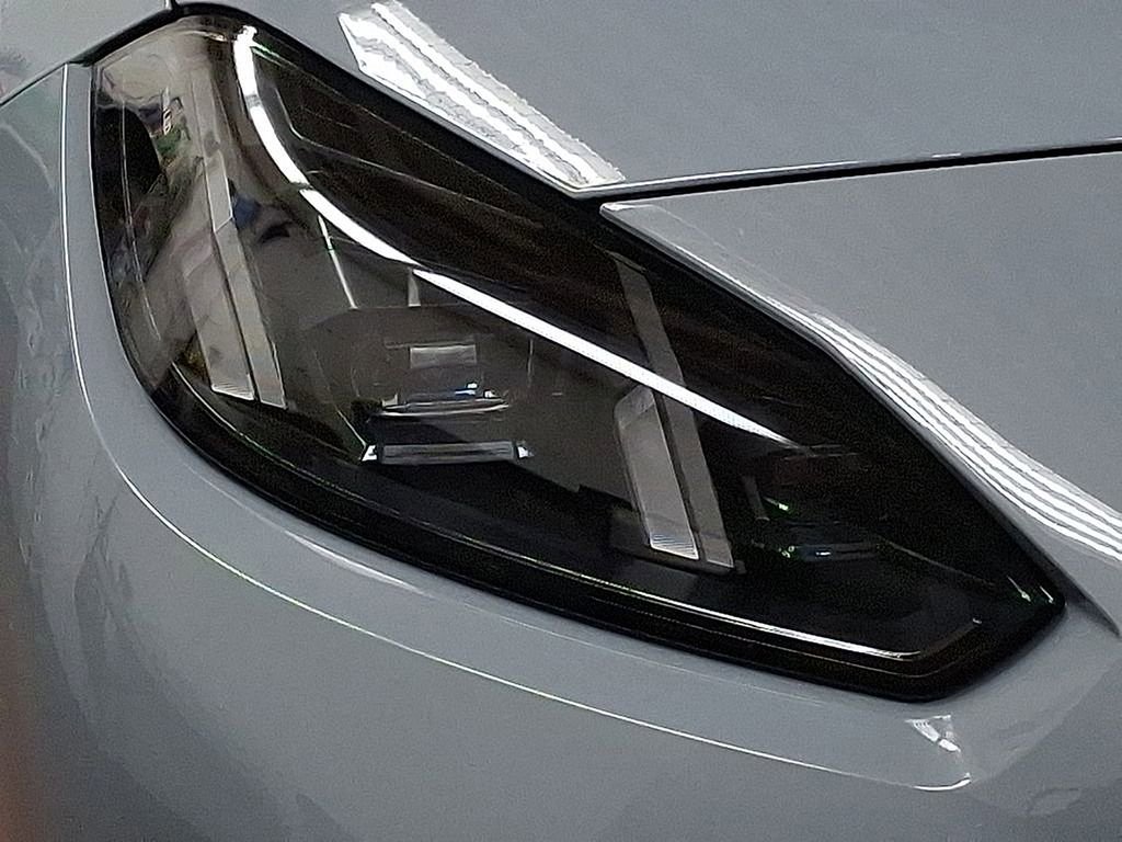 Used 2025 BMW M235i xDrive w/ Premium Package image 8