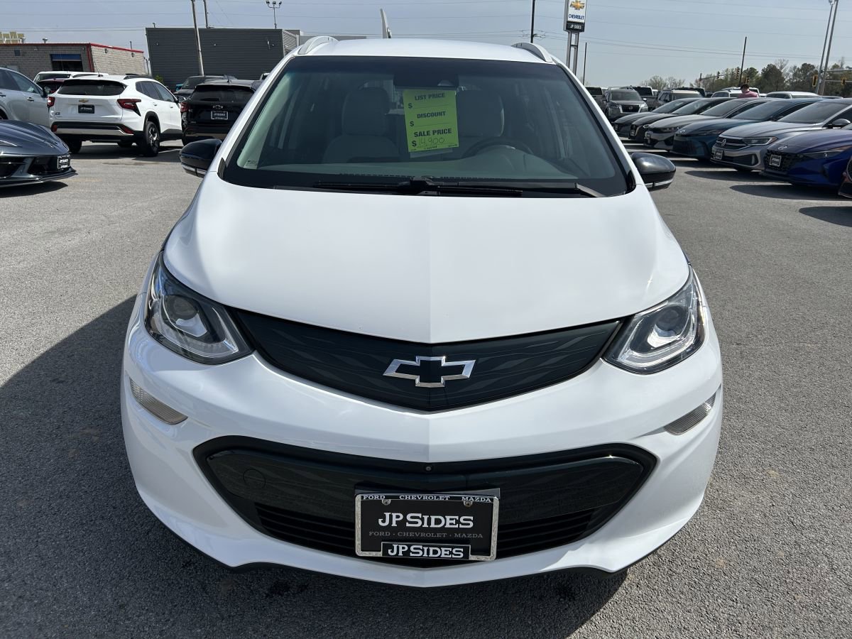 Used 2019 Chevrolet Bolt Premier w/ Infotainment Package FWD image 7
