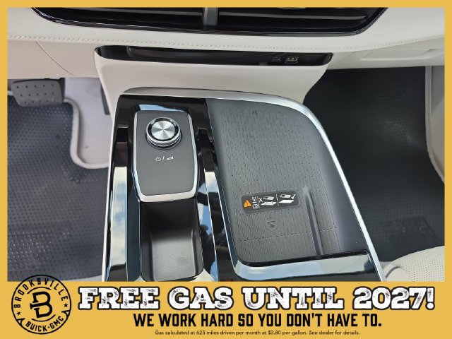 New 2027 Buick Enclave Avenir w/ LPO, Floor Liner Package FWD image 26