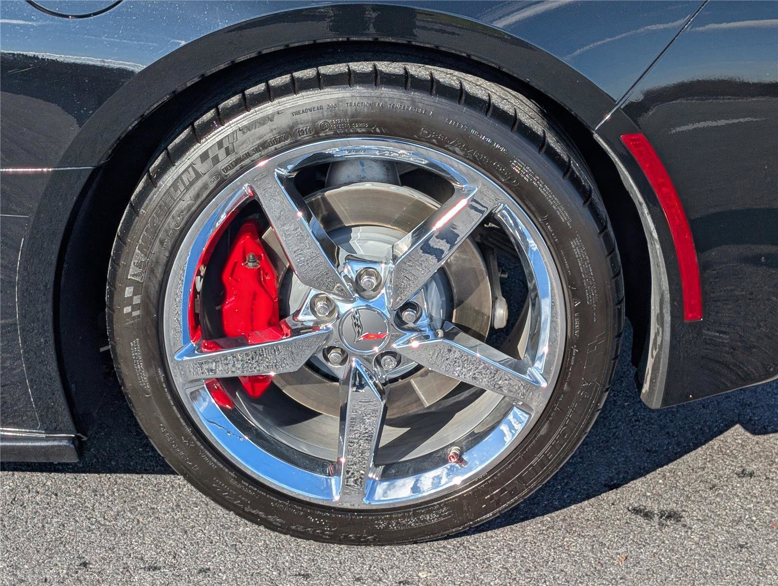 Used 2014 Chevrolet Corvette Stingray Convertible w/ 2LT Preferred Equipment Group image 10