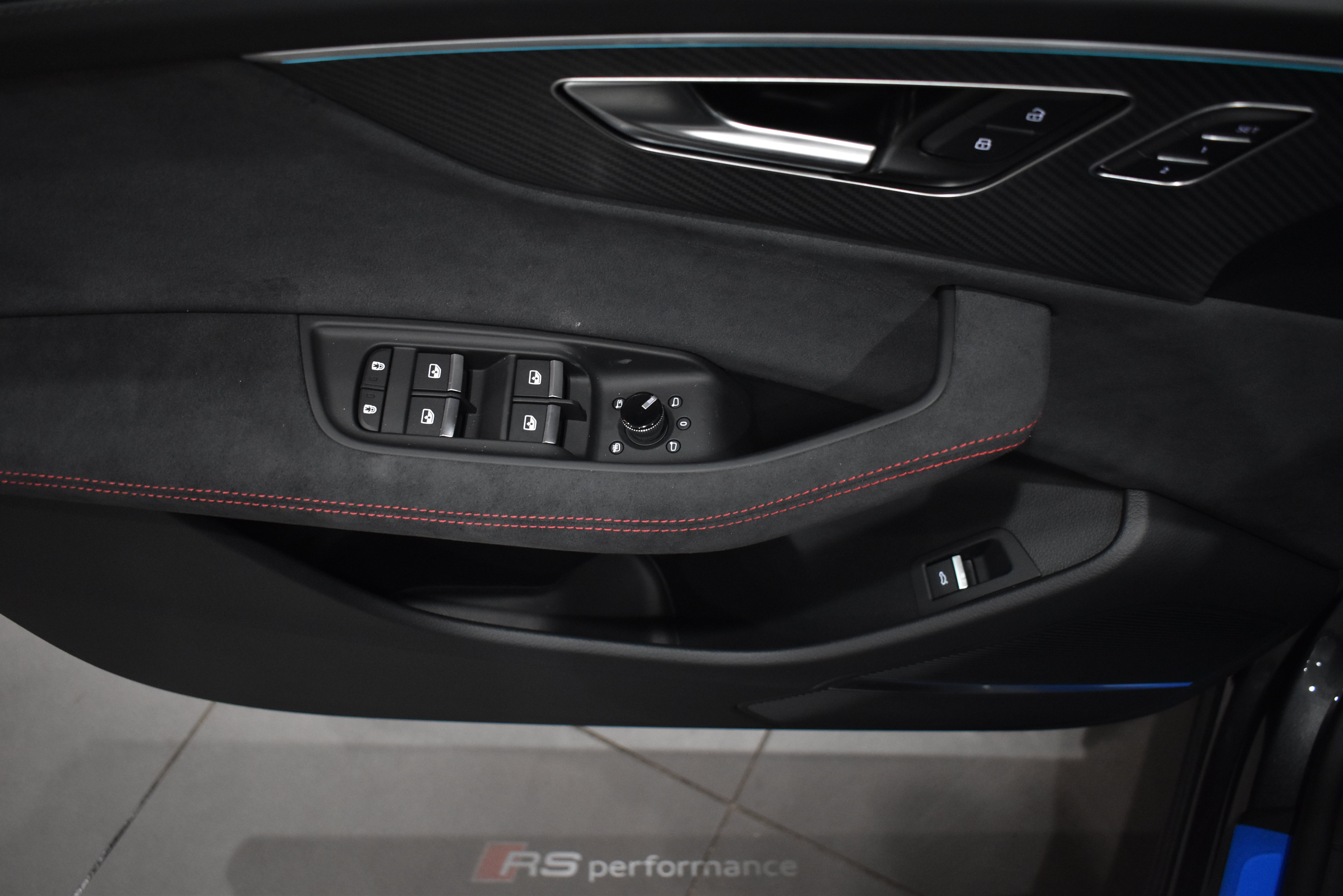 New 2026 Audi RS Q8 performance image 38