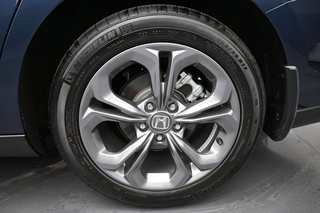 Certified 2024 Honda Accord EX image 25