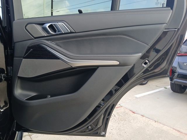 New 2026 BMW X5 xDrive50e image 12