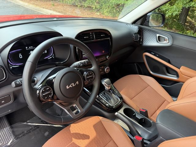 Certified 2025 Kia Soul EX FWD image 14