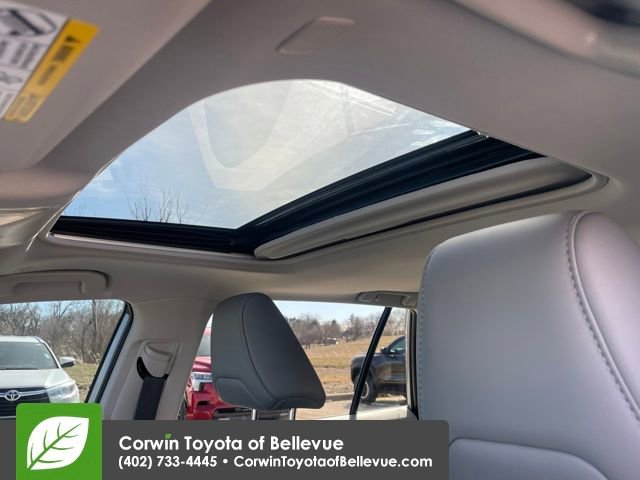 Used 2025 Toyota RAV4 Limited w/ Advanced Technology Package image 25